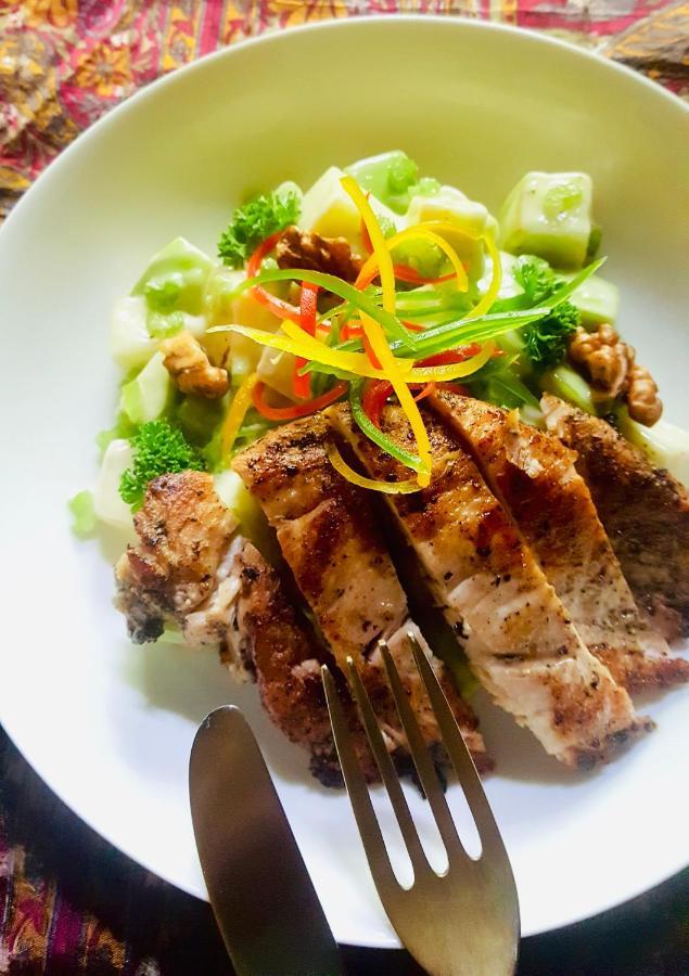 Solo Inn Kochi Екстериор снимка